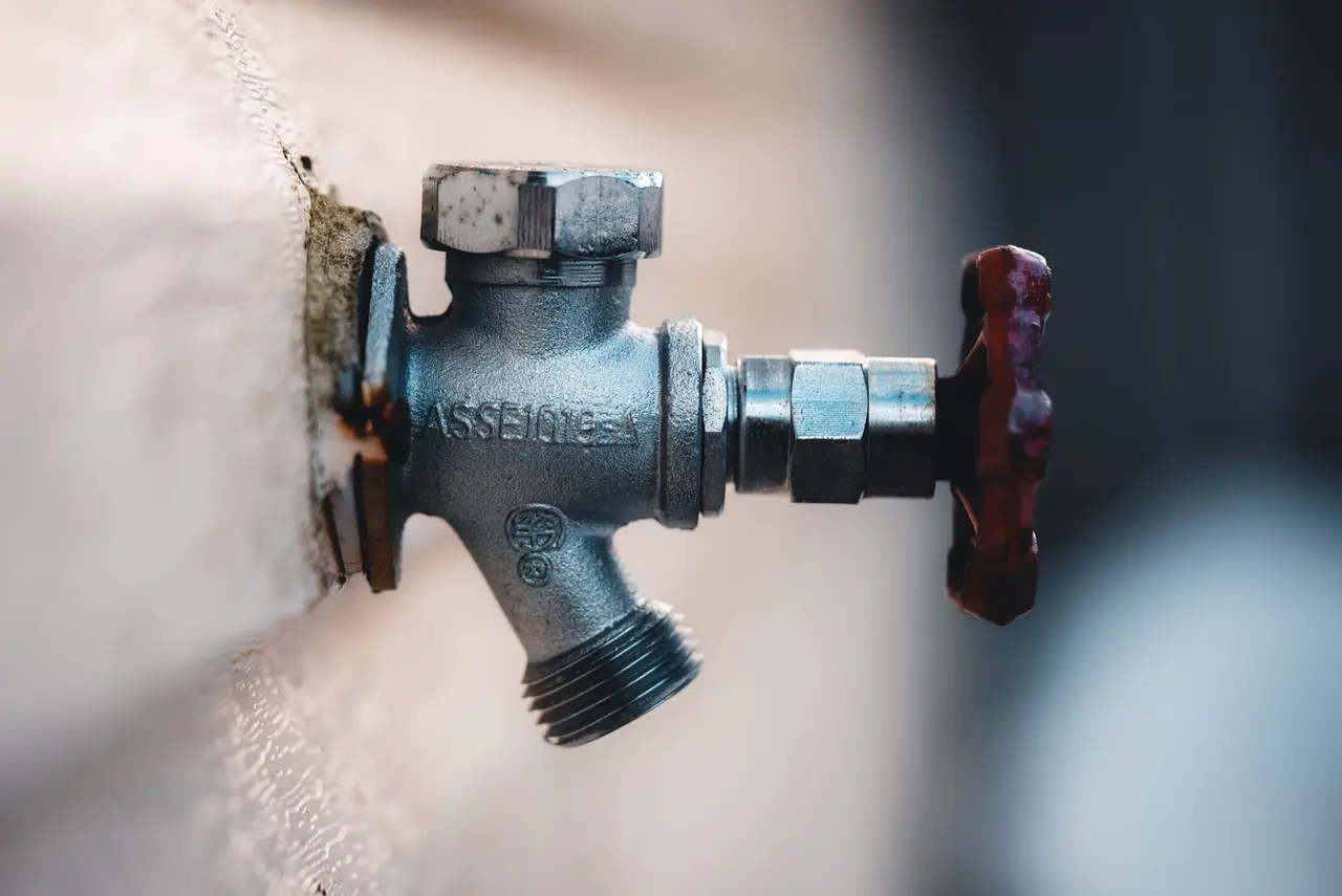 Wall Water Leak Detection